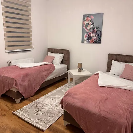 Pesterski Kutak アパート シェニツァ